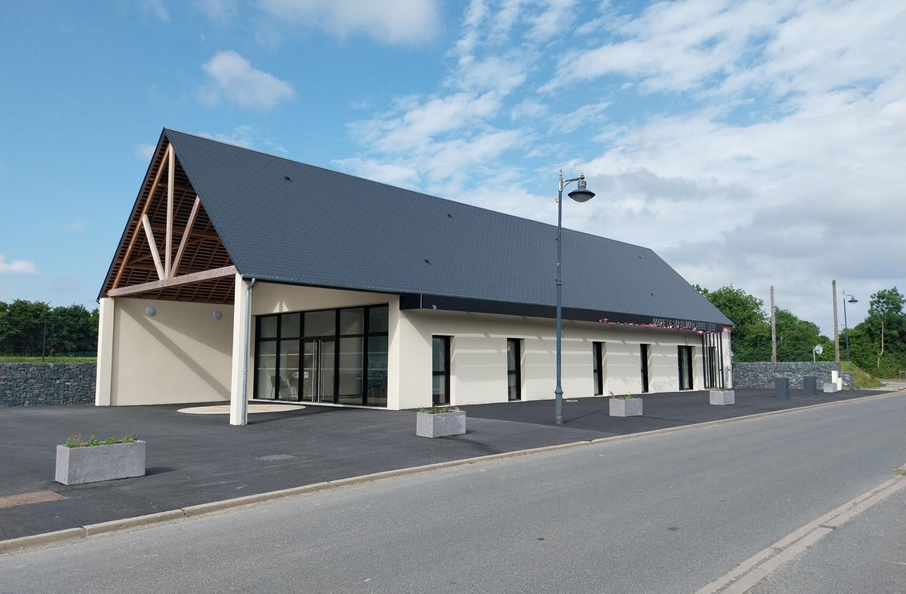 image adn 1 : Construction d’une mairie et d’une Maison France Services